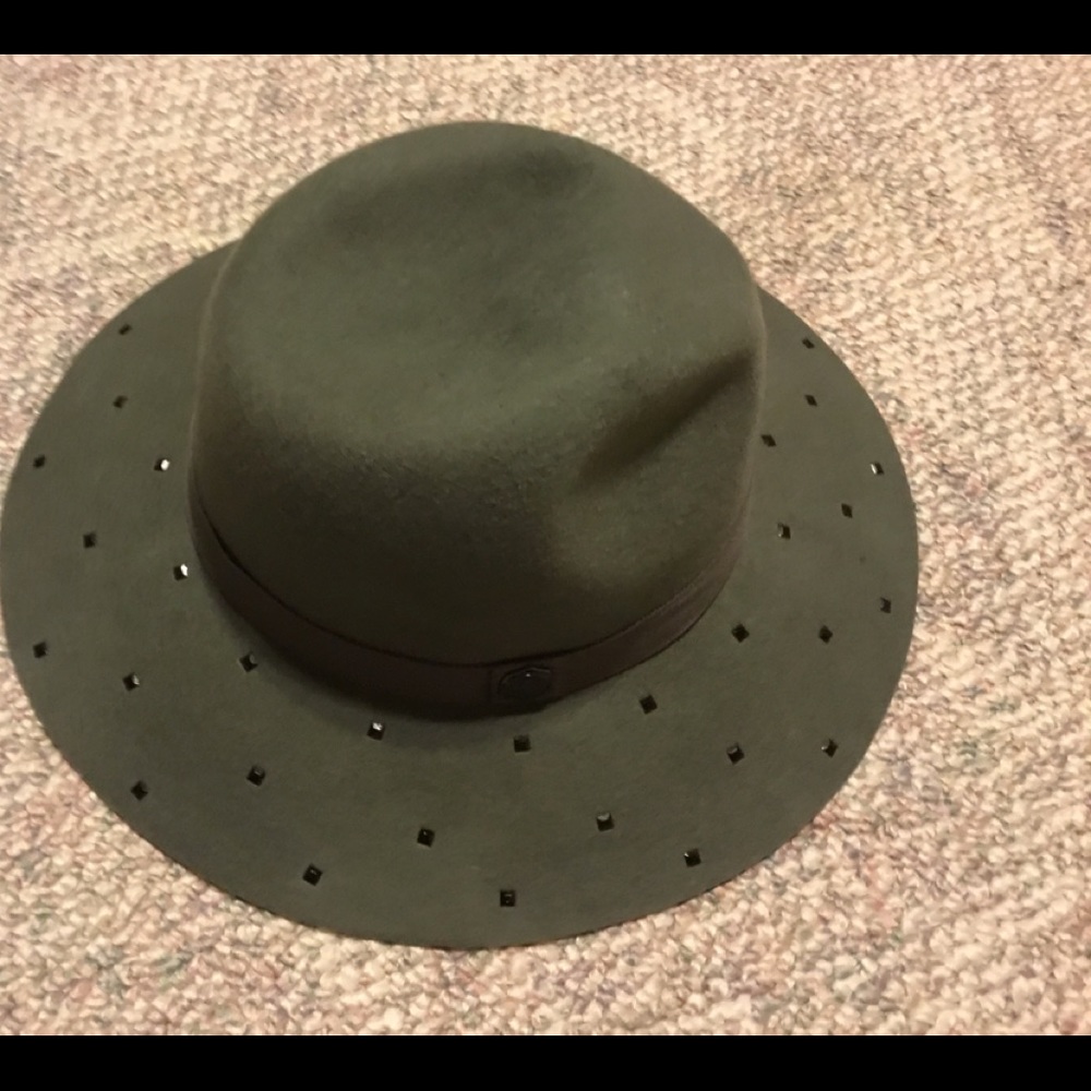 Vince Camuto wool hat